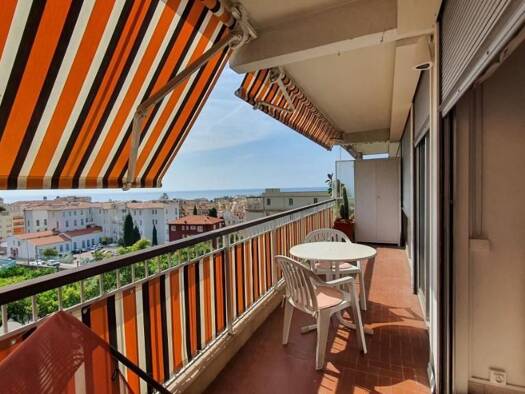 Appartement à vendre 296 800 € 2 pièces 1 chambre 35 m² Étage 4/4 Menton 06500
