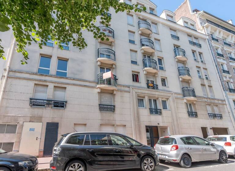 Appartement à vendre 765 000 € 4 pièces 3<br/>chambres 102 m²<br/>superficie 2/6<br/>étage Conflans Charenton-le-Pont 94220