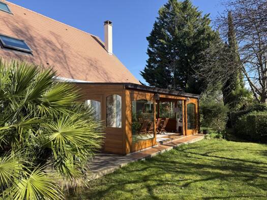 Maison à vendre 948 500 € 9 pièces 5 chambres 187 m² 980 m² de terrain Villennes-sur-Seine 78670
