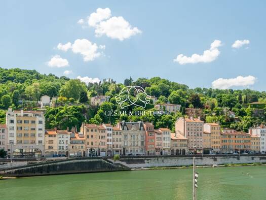 Appartement à vendre 520 000 € 3 pièces 2 chambres 84,6 m² Étage 2/7 Lyon 1er arrondissement 69001