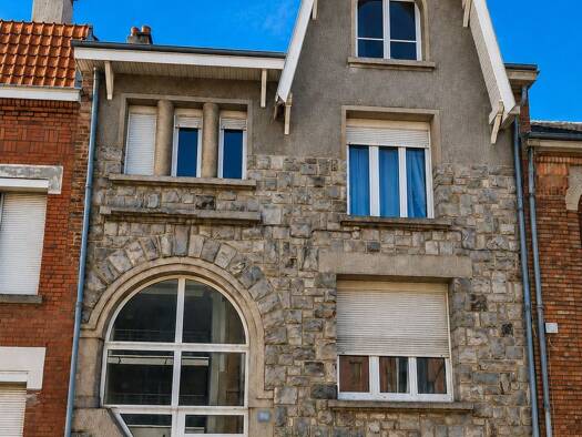 Maison de ville à vendre 311 000 € 7 pièces 6 chambres 170 m² 200 m² de terrain Gare Nord et Ouest Charleville-Mézières 08000