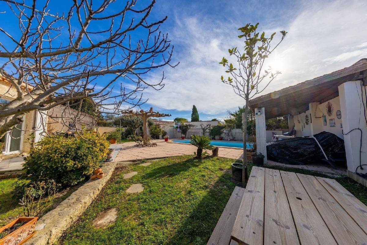 Maison à vendre, 113m², GALLARGUES LE MONTUEUX