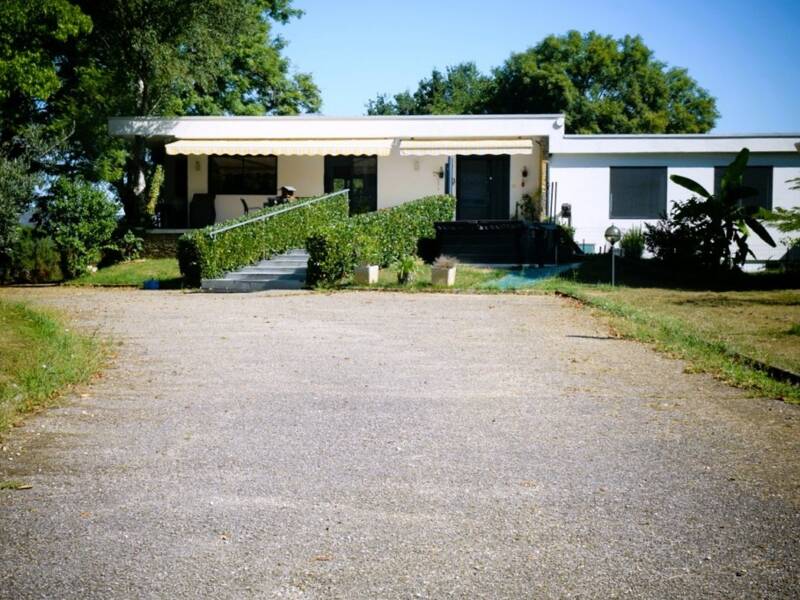 Maison à vendre, 180m², NEUVILLE SUR AIN