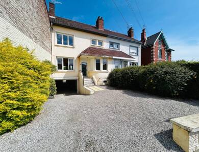 Maison à vendre 161 000 € 5 pièces 3 chambres 95 m² 577 m² de terrain Nord Ouest Aire-sur-la-Lys 62120