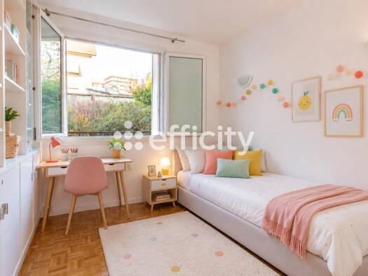 Appartement à vendre 278 000 € 3 pièces 2 chambres 55 m² RDC/4 Agent Sarre-Centre-Les Vallées-La Garenne Colombes 92700