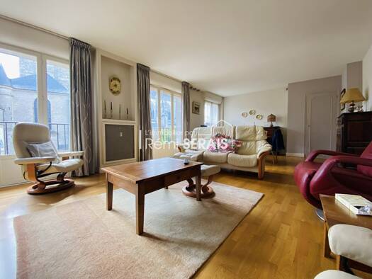 Appartement à vendre 141 750 € 4 pièces 3 chambres 118 m² Étage 2/2 Centre Ville-Saint Léonard-Notre-Dame Alençon 61000