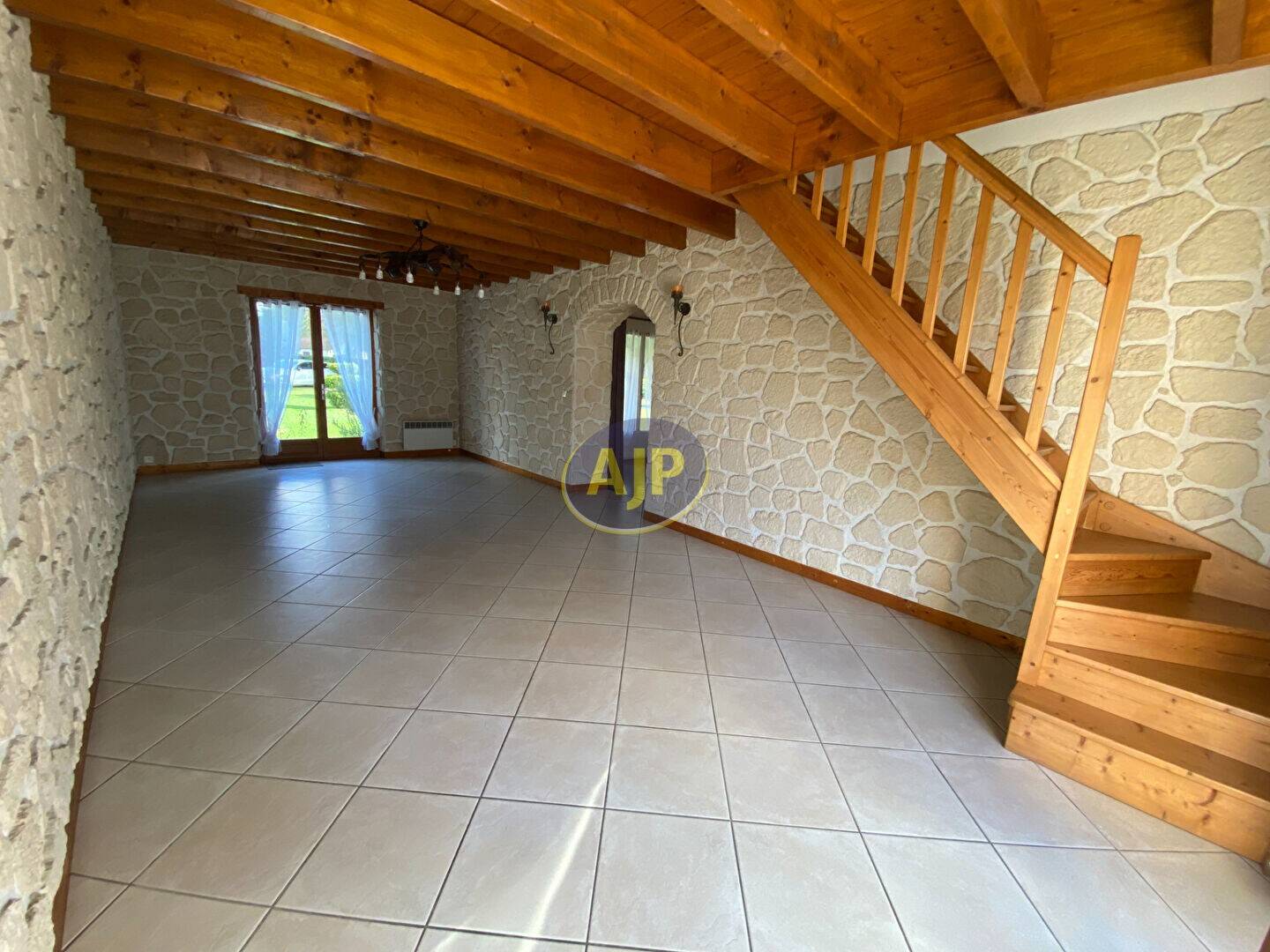 Maison à vendre, 139m², VENDAYS MONTALIVET