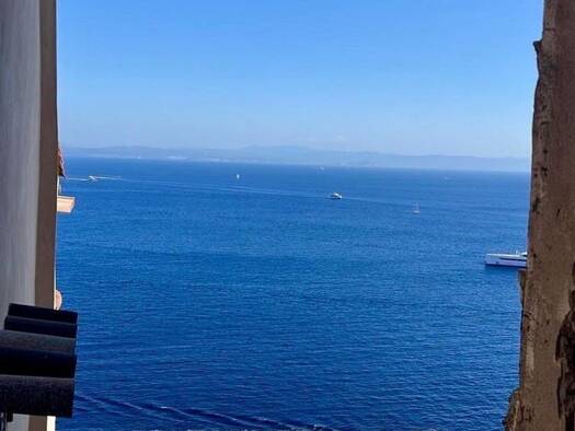 Appartement à vendre 250 000 € 2 pièces 1 chambre 32 m² Étage 3/5 Bonifacio 20169