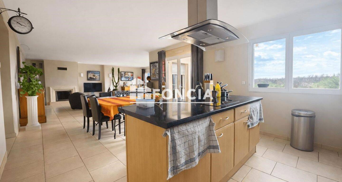 Maison à vendre, 218m², EQUEMAUVILLE