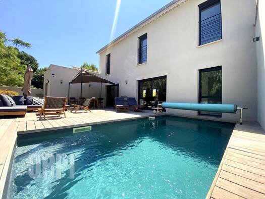 Villa à vendre 530 000 € 6 pièces 5 chambres 157 m² 427 m² de terrain Zone Rurale Sud Carpentras 84200