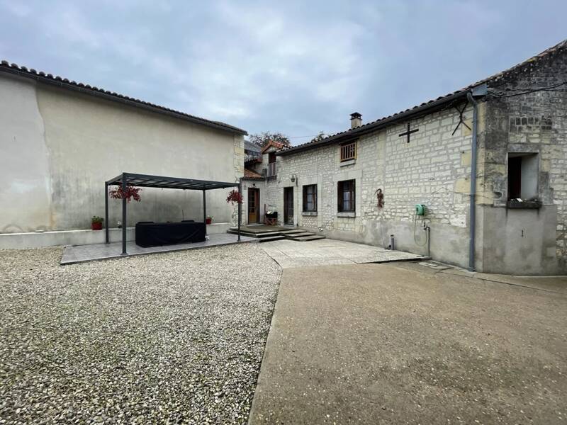 Maison à vendre, 98m², CHALAIS