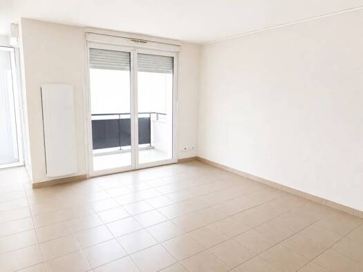 Appartement à vendre 170 000 € 3 pièces 2 chambres 61,53 m² Étage 1/2 La Beaume-Avant Garde Rochefort 17300