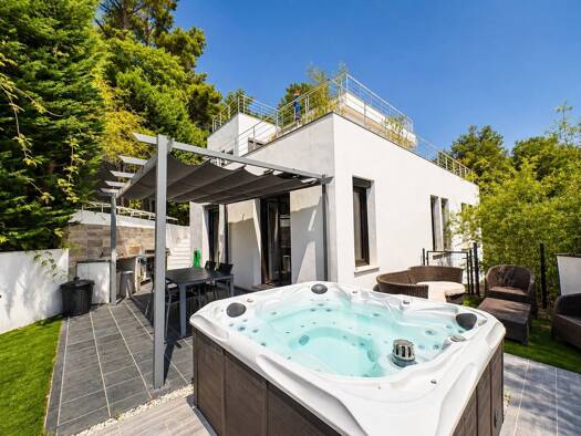Villa à vendre 1 490 000 € 6 pièces 5 chambres 186,99 m² La Turbie 06320