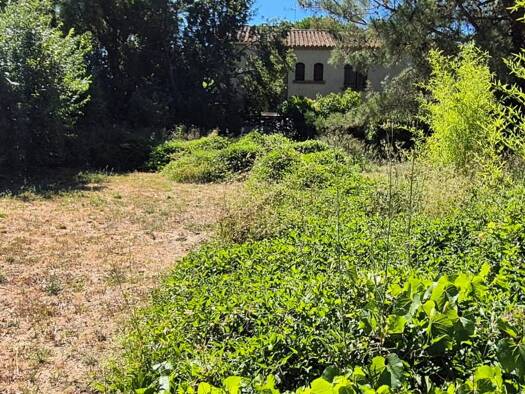 Terrain constructible viabilisé à vendre 130 000 € 576 m² de terrain Fontès 34320