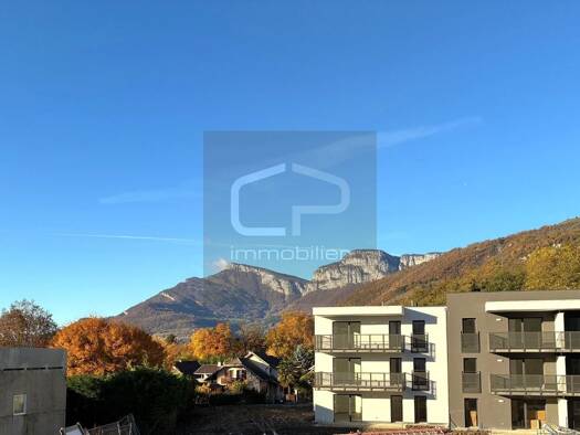 Appartement à vendre 220 000 € 2 pièces 1 chambre 43 m² Étage 1/3 Challes-les-Eaux 73190