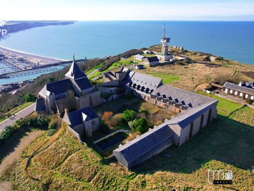 Local commercial à vendre 995 000 € 1 130 m² de surface de vente Fécamp 76400