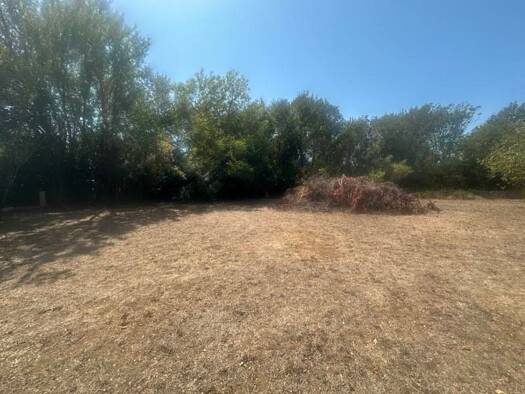 Terrain constructible à vendre 248 400 € 614 m² de terrain Nord Nieul-sur-Mer 17137