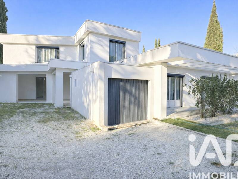 Maison à vendre, 192m², CARNOUX EN PROVENCE