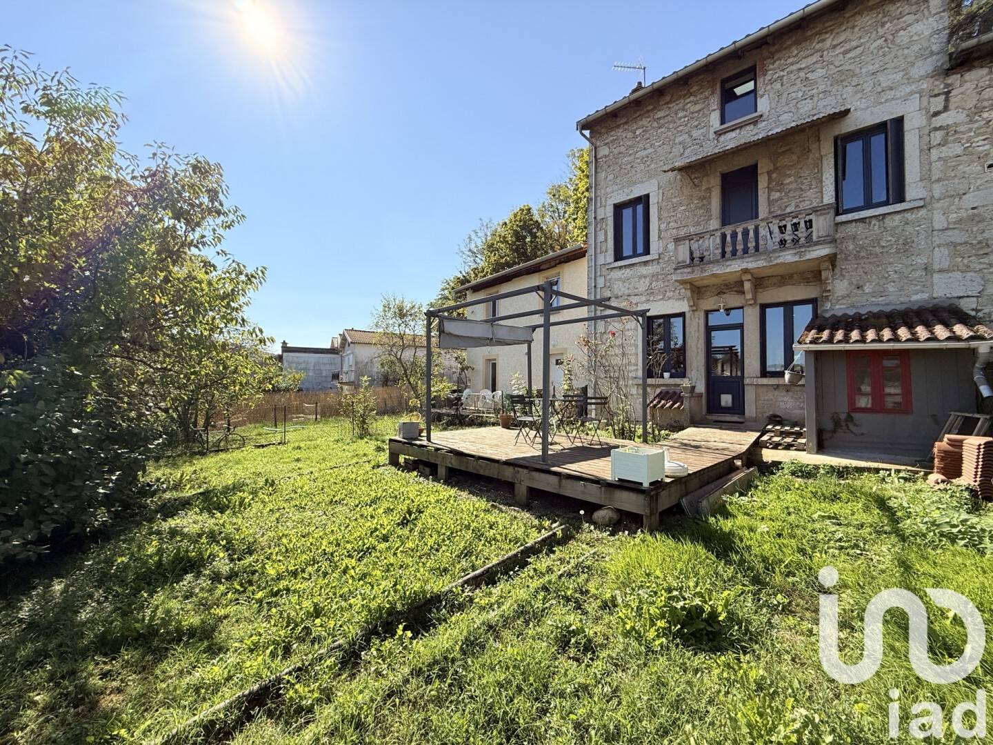 Maison à vendre, 141m², NEUVILLE SUR AIN