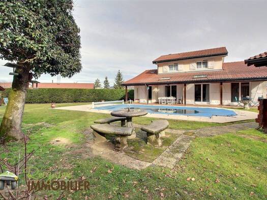 Maison à vendre 590 000 € 4 pièces 3 chambres 114 m² 722 m² de terrain Nord Vétraz-Monthoux 74100