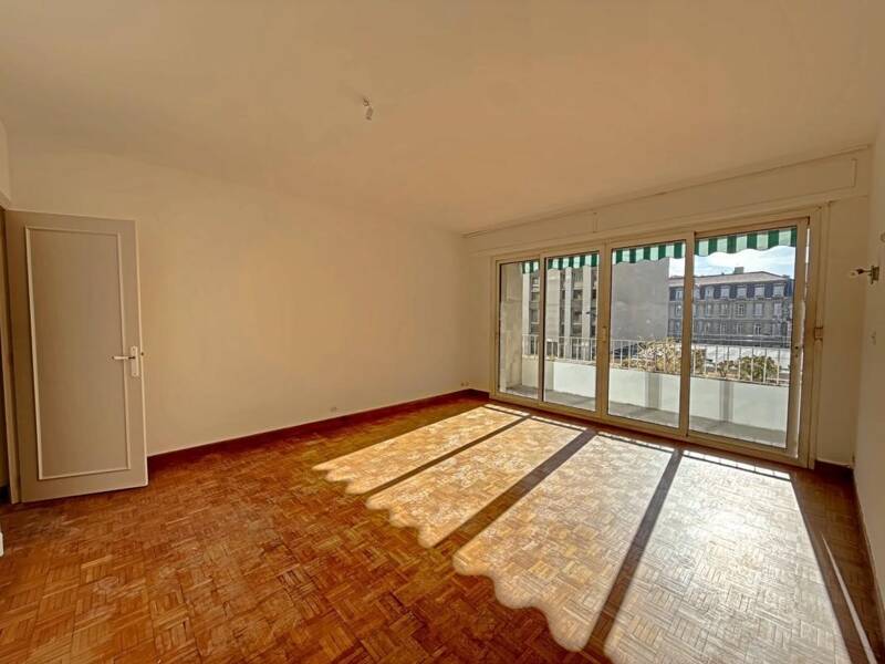 Maison à louer, 72m², MARSEILLE 8E