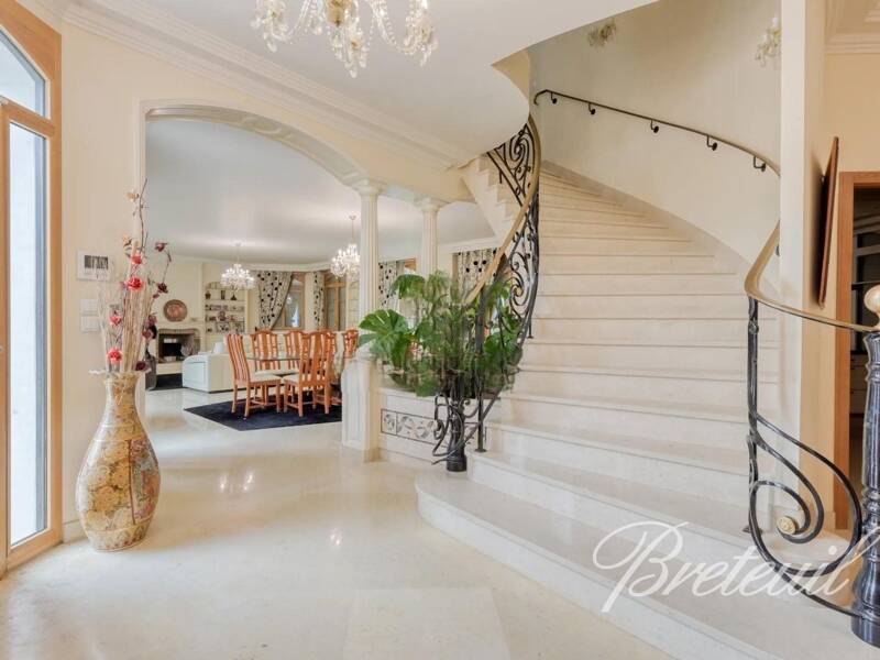 Maison à vendre, 700m², NOGENT SUR MARNE