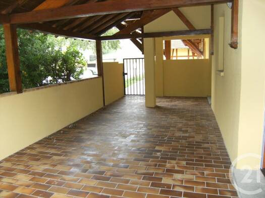 Appartement à louer 970 € 3 pièces 2 chambres 57,6 m² RDC Breuillet 91650