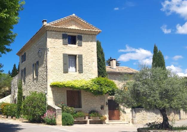 Maison à vendre 440 000 € 6 pièces 4 chambres 125 m² Grignan 26230