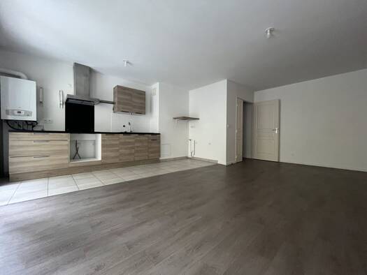 Appartement à vendre - Première occupation 154 000 € 3 pièces 2 chambres 66,47 m² Étage 2/5 Darnétal 76160