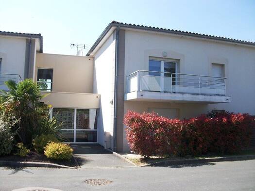 Appartement à louer 496 € 2 pièces 1 chambre 40,5 m² 1er étage Montaigu-Vendée 85600