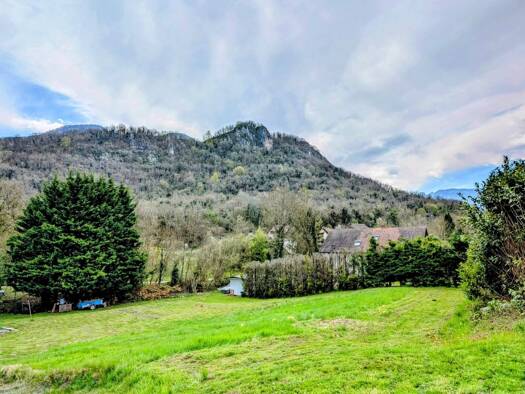 Terrain constructible à vendre 140 000 € 1 514 m² de terrain Yenne 73170
