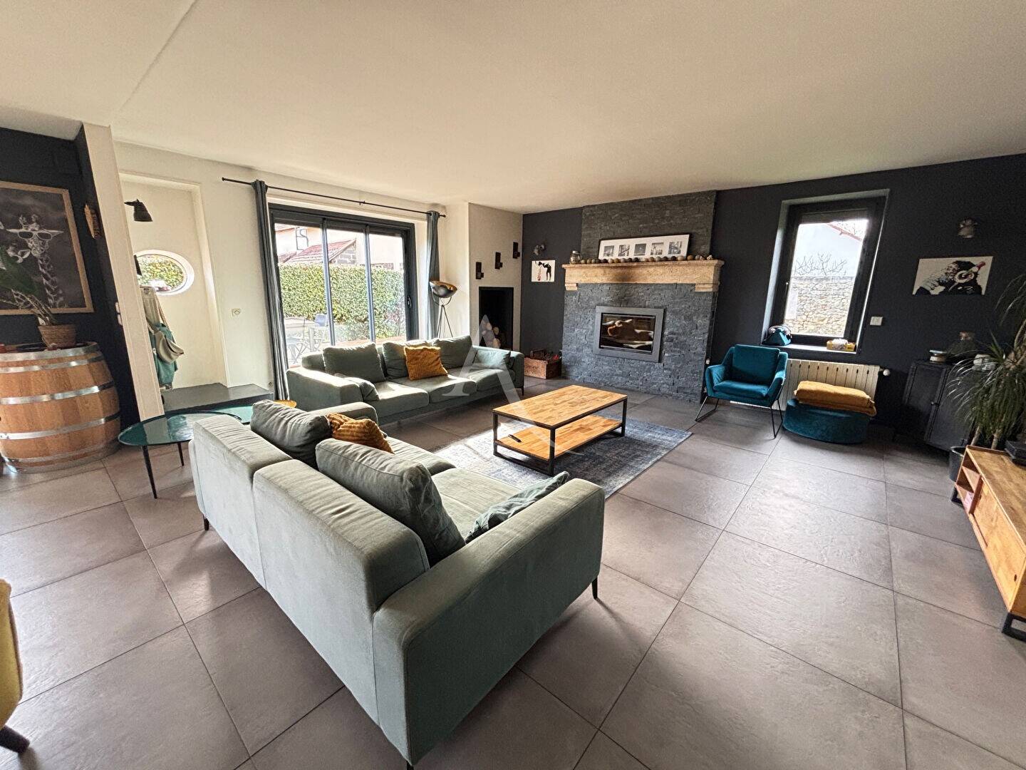 Maison à vendre, 500m², LA CHARITE SUR LOIRE