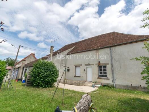 Maison de ville à vendre 147 000 € 5 pièces 3 chambres 122 m² Ouzouer-sur-Loire 45570
