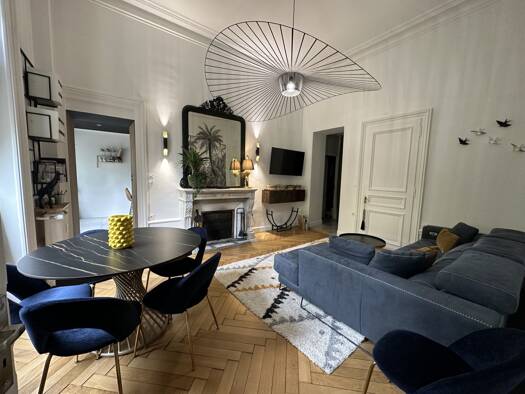 Appartement à vendre 429 000 € 3 pièces 2 chambres 78 m² RDC Aix-les-Bains 73100