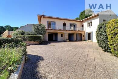 Villa à vendre 439 000 € 10 pièces 6 chambres 241 m² 1 720 m² de terrain Clermont l Herault 34800