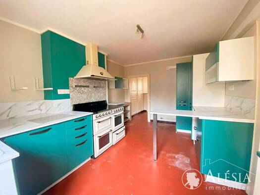 Maison à vendre 227 600 € 6 pièces 4 chambres 169 m² 283 m² de terrain Blancs-Coteaux 51130