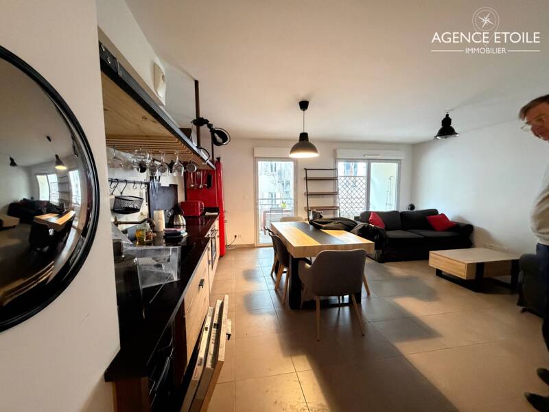 Maison à louer, 62m², MARSEILLE 6E