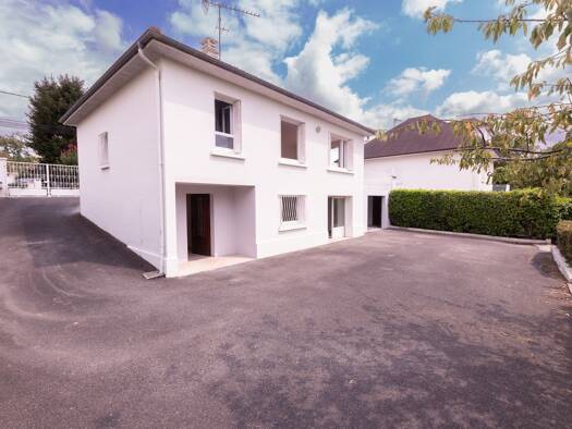 Maison à vendre 249 000 € 6 pièces 4 chambres 126 m² 770 m² de terrain Lacaou Billère 64140