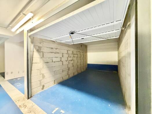 Parking à vendre 25 000 € 11,8 m² La Fontaine-Parc des Sceaux-Croix de Berny-Centre Ville Antony 92160