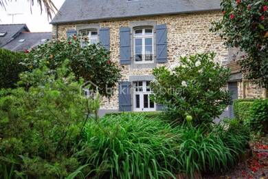 Maison à vendre 240 000 € 5 pièces 2 chambres 120 m² 326 m² de terrain Val-Couesnon 35560