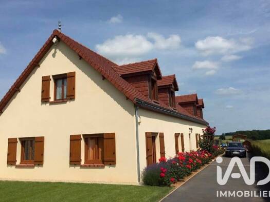 Maison à vendre 380 000 € 10 pièces 4 chambres 280 m² 1 653 m² de terrain Trizay-lès-Bonneval 28800
