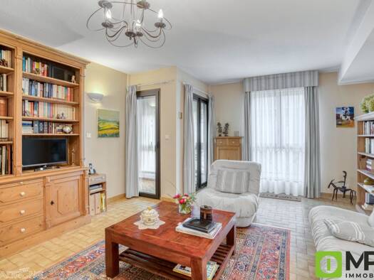 Maison en viager Bouquet 46 500 € 3 pièces 2 chambres 71,9 m² Villeneuve-sur-Lot 47300