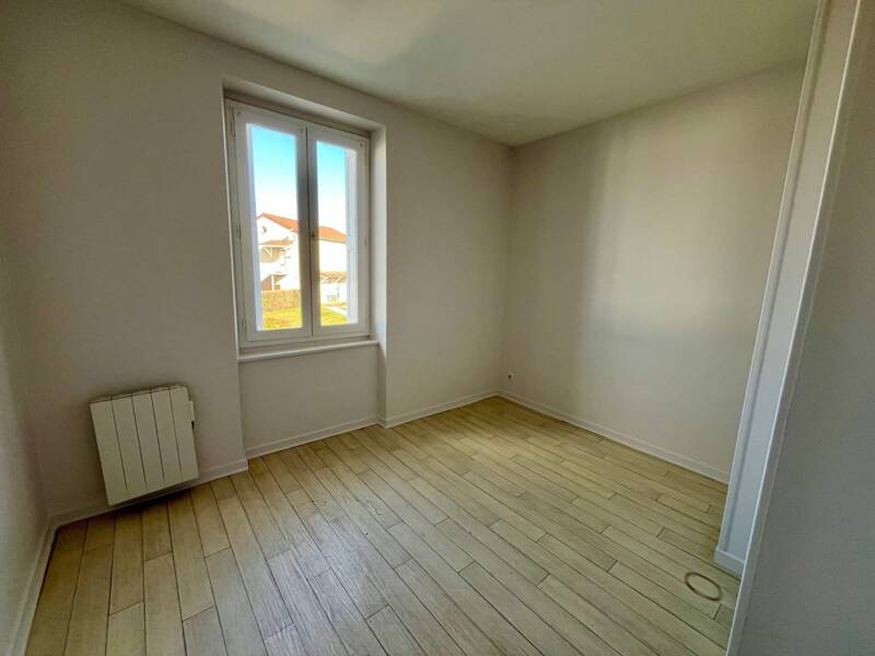 Maison à louer, 76m², SAINTE FOY SAINT SULPICE