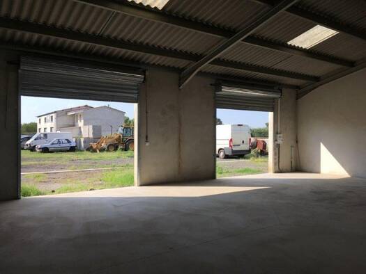 Espace bureau à louer 1 050 € 120 m² de bureaux Cornebarrieu 31700