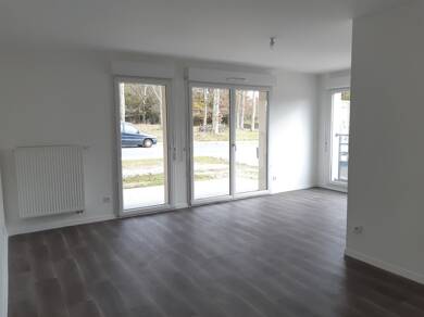Appartement à louer 649 € 3 pièces 2 chambres 64,5 m² RDC/3 Vallée Verte La Roche sur Yon 85000