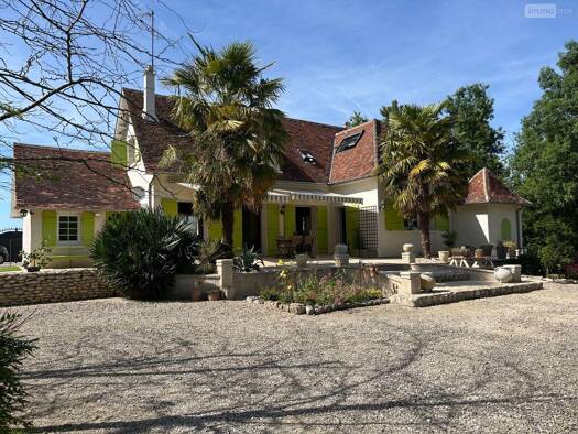 Maison à vendre 364 000 € 6 pièces 3 chambres 139 m² 6 996 m² de terrain Suèvres 41500