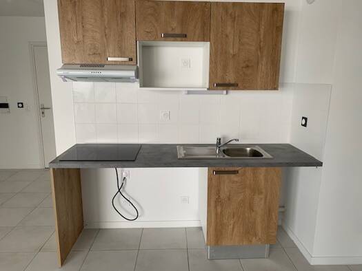 Appartement à louer 904 € 3 pièces 2 chambres 62 m² 4ème étage Lormont 33310