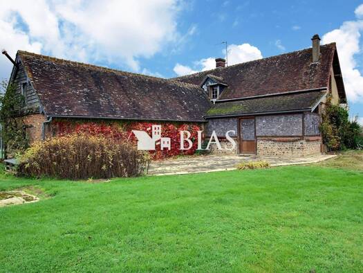 Maison à vendre 133 000 € 7 pièces 4 chambres 164 m² 3 259 m² de terrain Rugles 27250