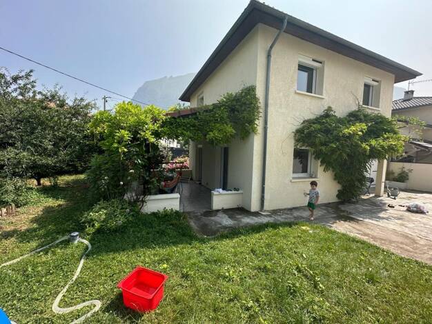 Maison à vendre 390 000 € 4 pièces 3 chambres 80 m² 450 m² de terrain Fiancey-Brieux Saint-Égrève 38120