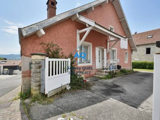 Maison à vendre 239 000 € 4 pièces 3 chambres 100 m² 187 m² de terrain Valserhône 01200